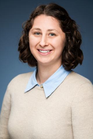 michaela sten headshot